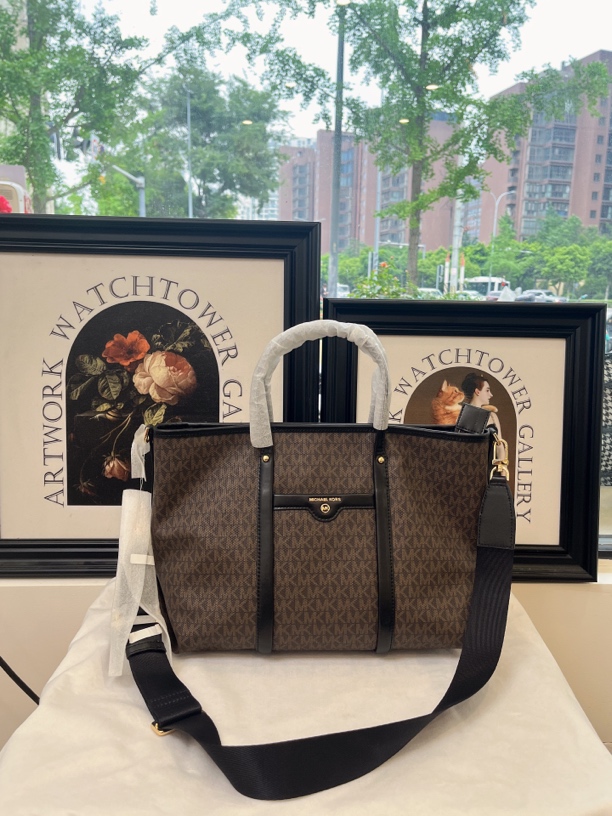 95新 MICHAELKORS/迈克高仕 MK95新托特包拉链简约风手工单肩包