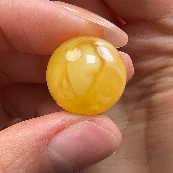 蜜蜡未镶嵌珠宝奇石