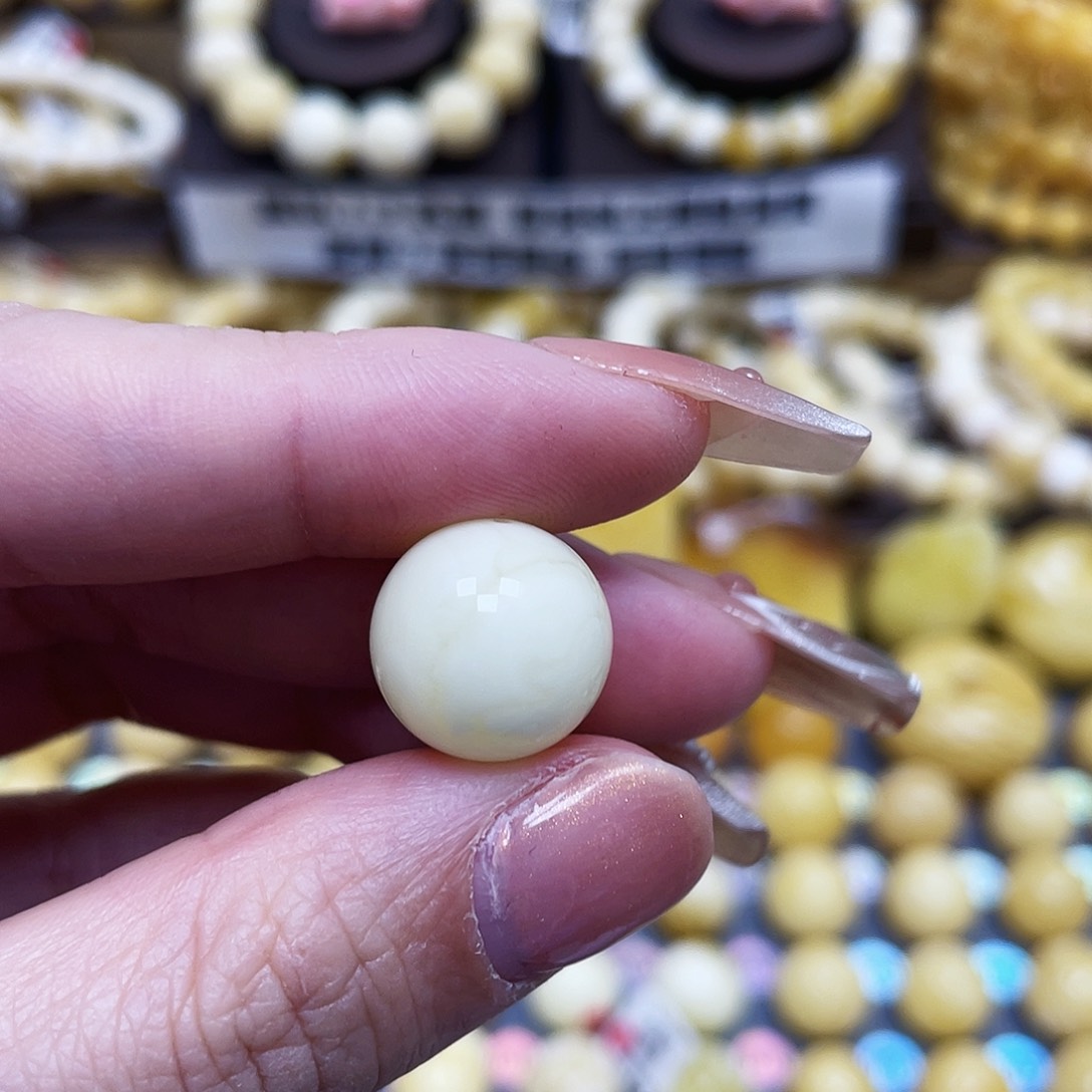 琥珀珠宝奇石未镶嵌14.2mm