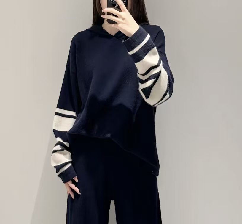 休闲风简约风时尚蓝色轻奢山羊绒秋季女士 0169