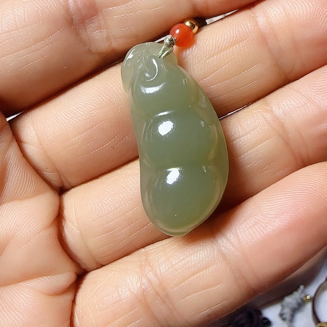 和田玉（糖玉）颈饰未镶嵌