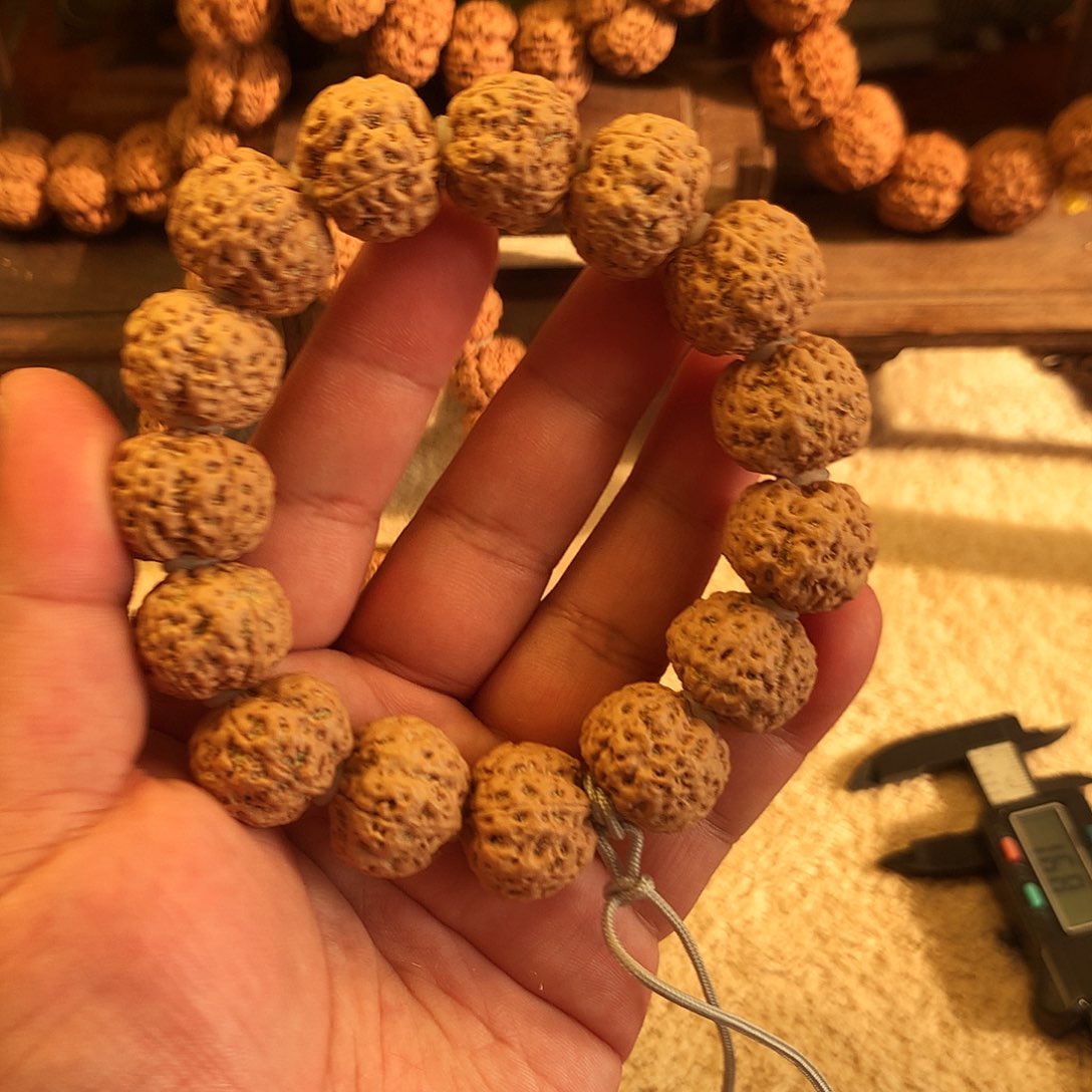 金刚菩提吊坠小****?2。     