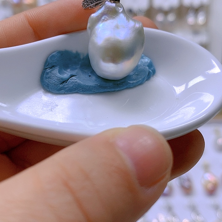 淡水珍珠颈饰合金