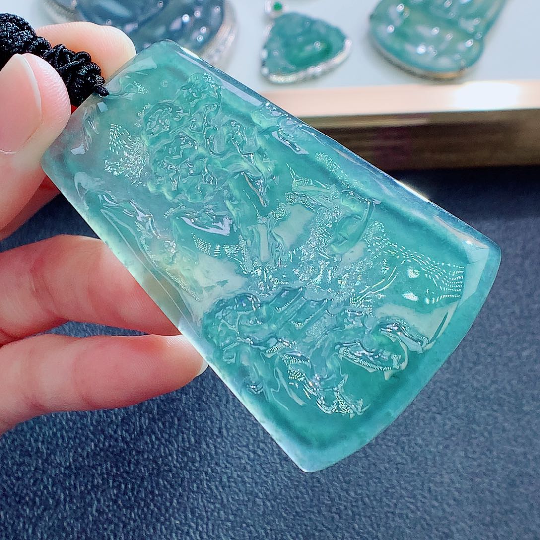 翡翠未镶嵌颈饰翡翠