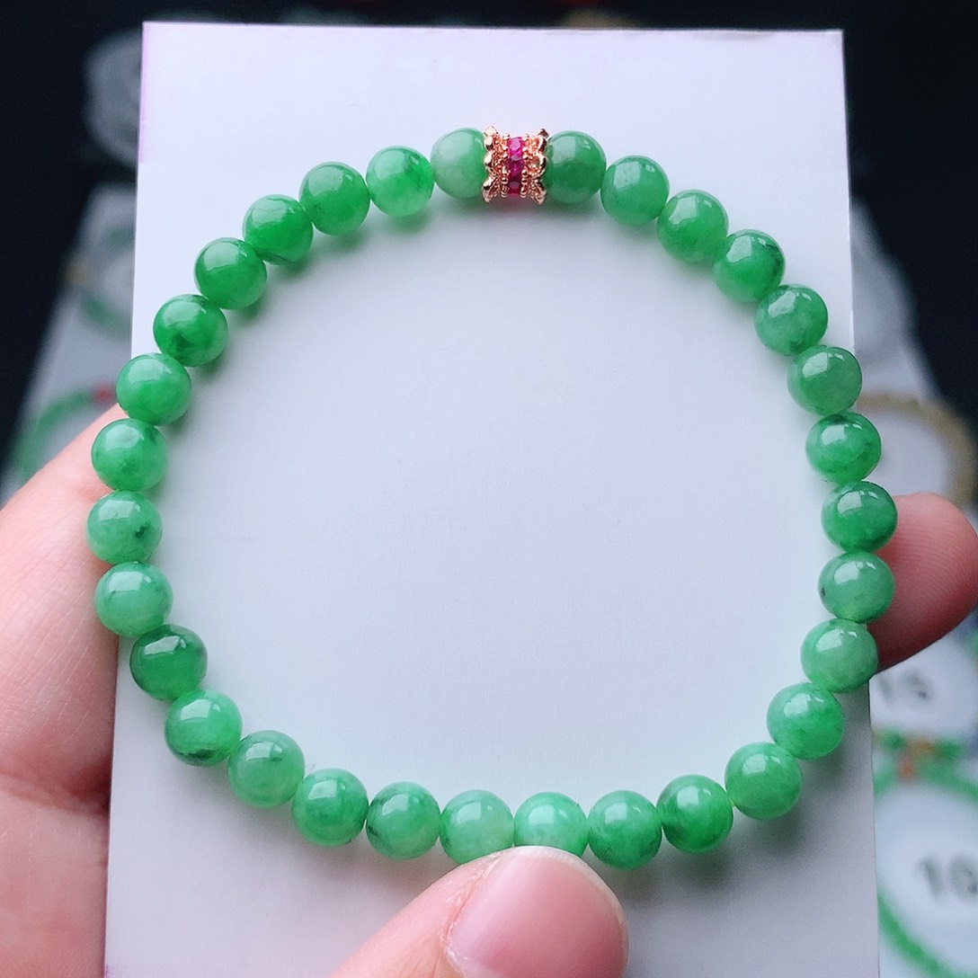 翡翠手串未镶嵌翡翠