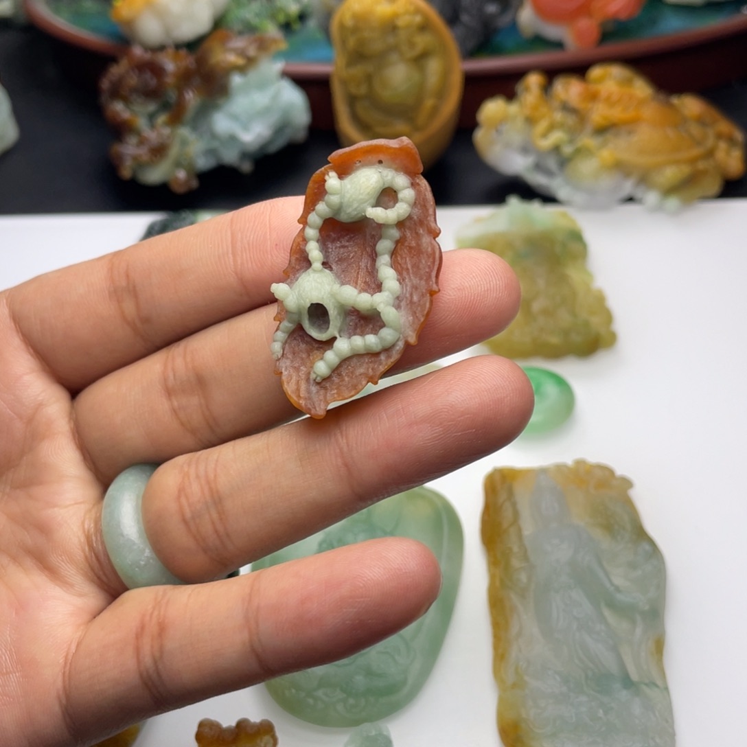 定制翡翠未镶嵌金枝玉叶