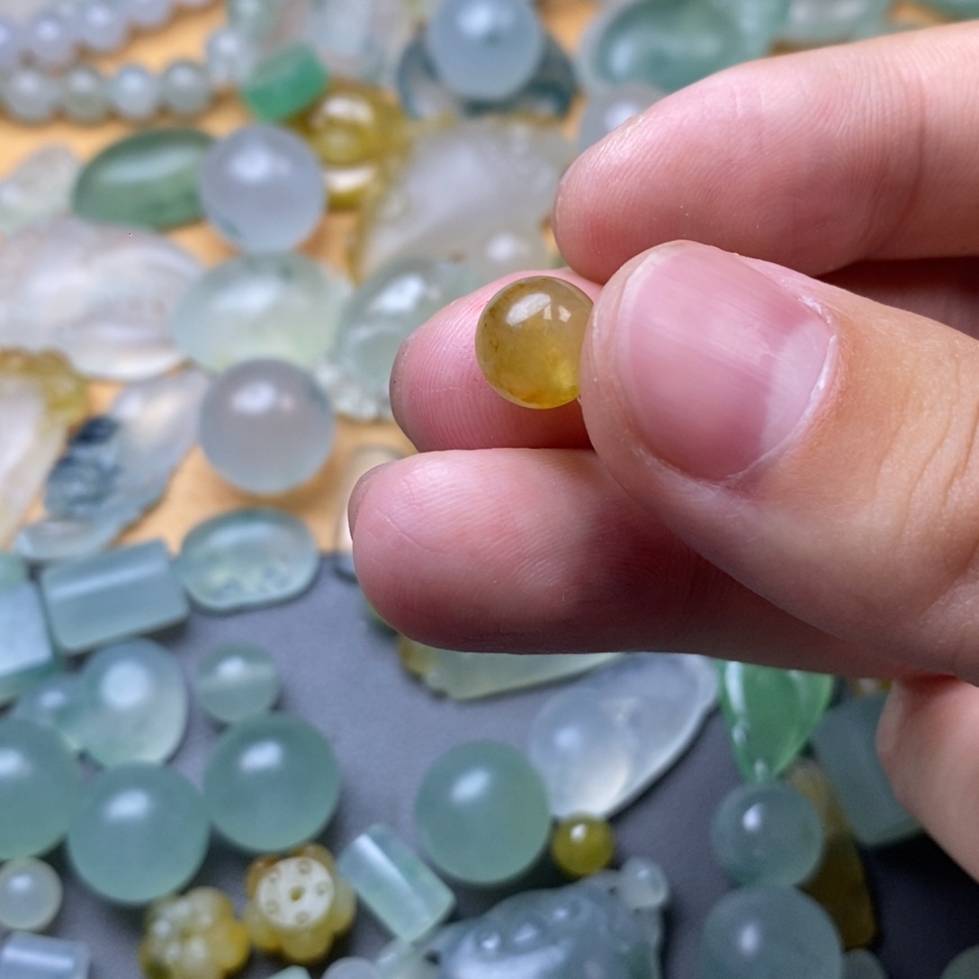 定制翡翠未镶嵌珠子