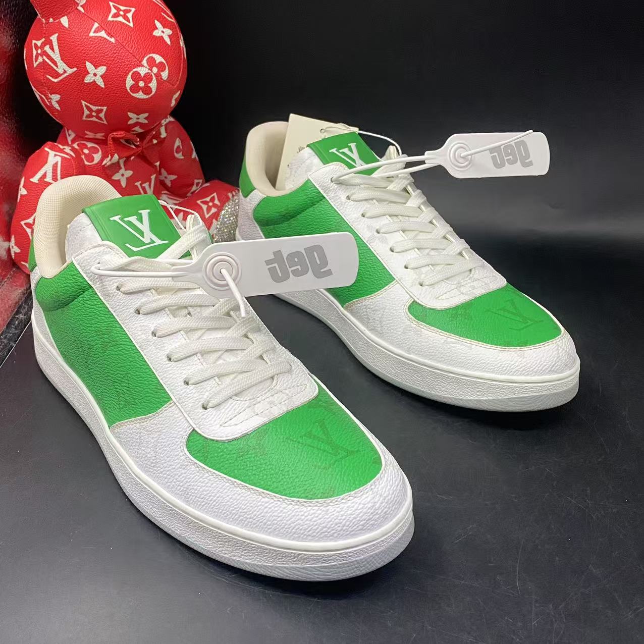 95新 LouisVuitton/路易威登 【聚星优选】白绿老花板鞋41码kke069