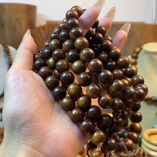 老山檀香黑肉沉水1.2/108颗
