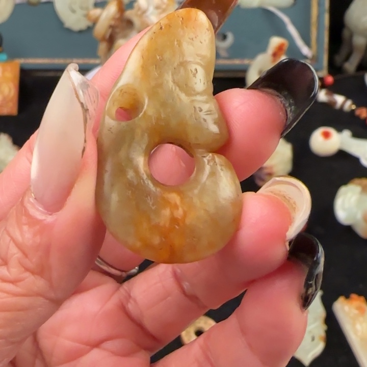 泱***夏和田玉（糖玉）未镶嵌挂件