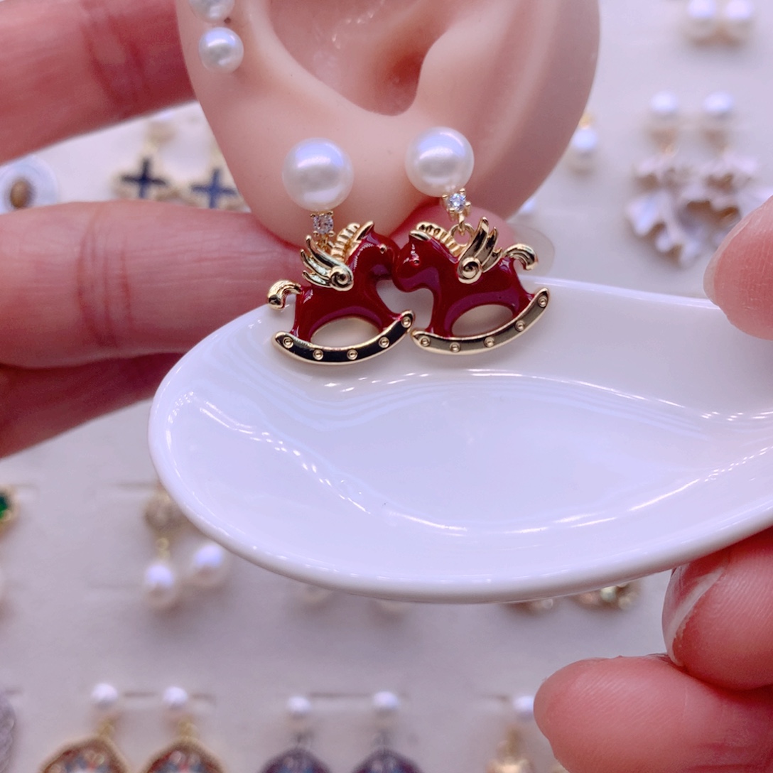 淡水珍珠耳饰合金