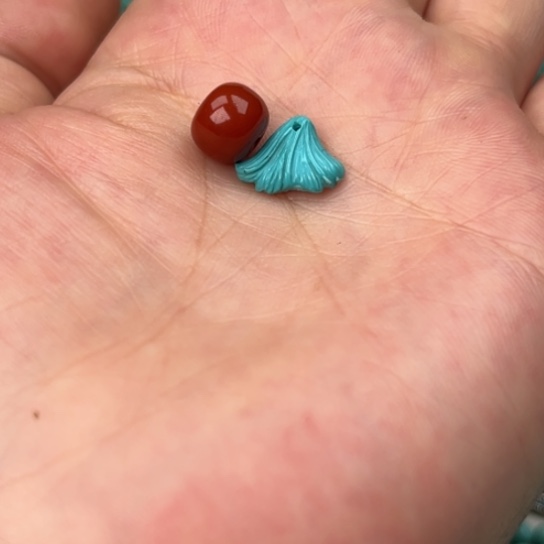 南红玛瑙叶子未镶嵌