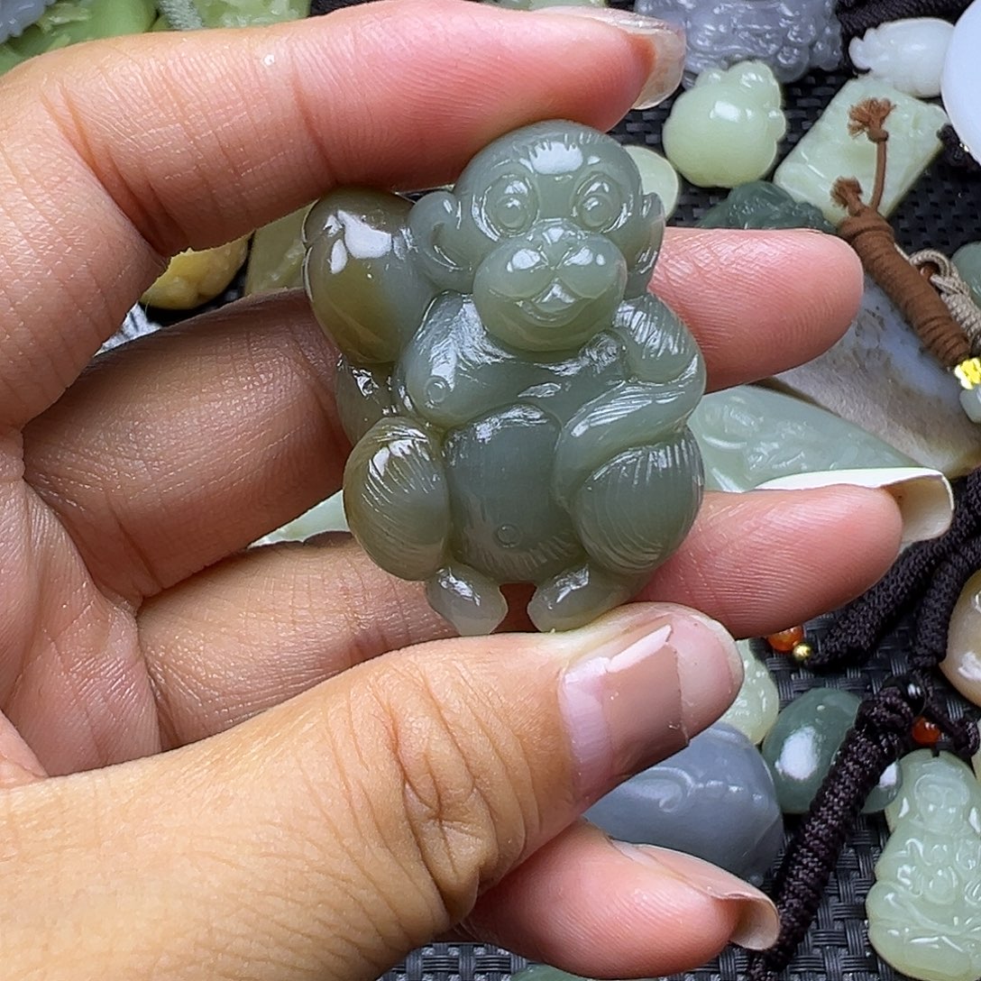 和田玉未镶嵌颈饰卡39