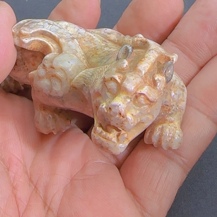 华***子和田玉（糖玉）未镶嵌挂件