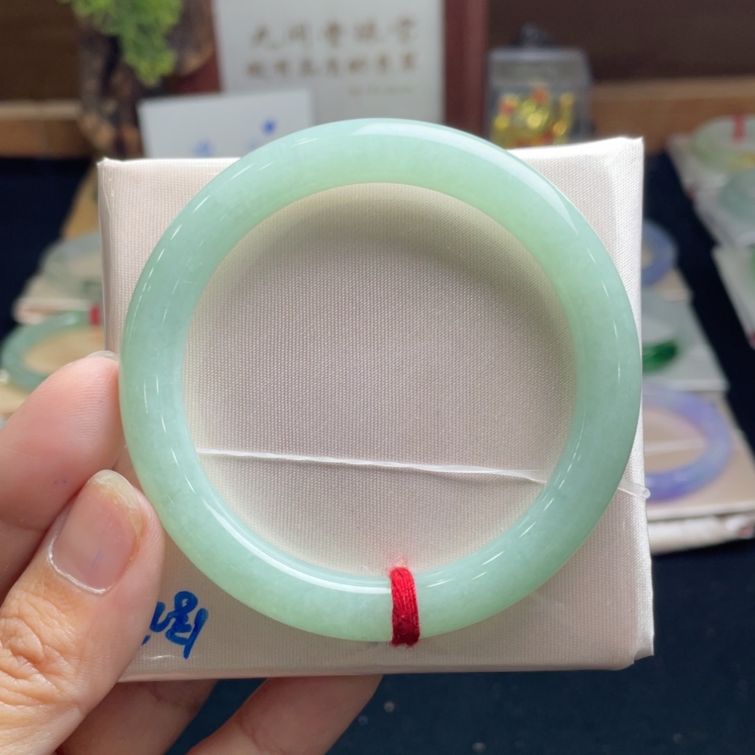 翡翠未镶嵌手镯1号 56圆条