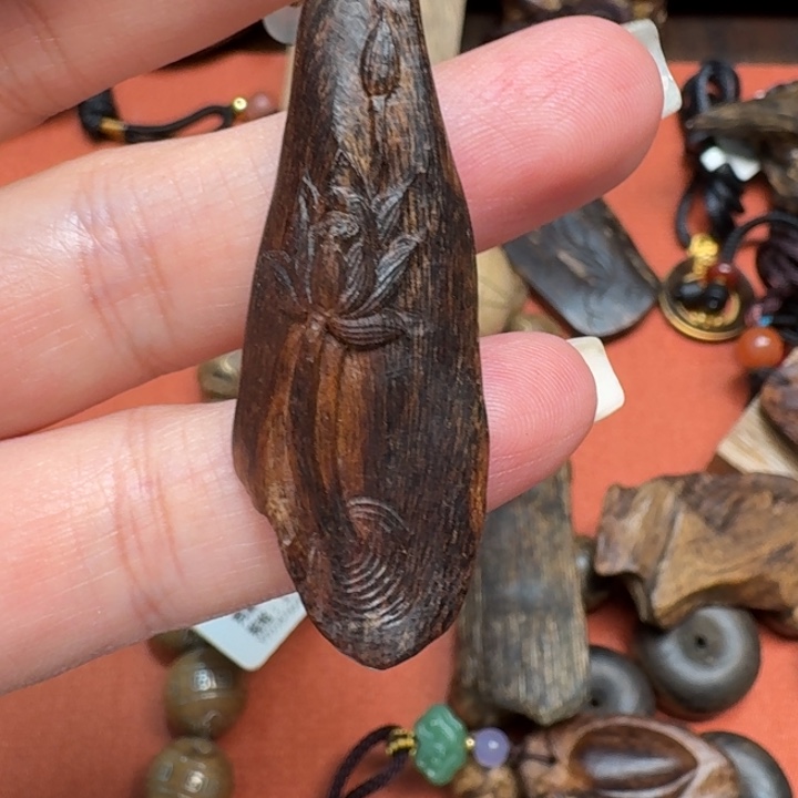 大叶紫檀（黑酸枝木类）