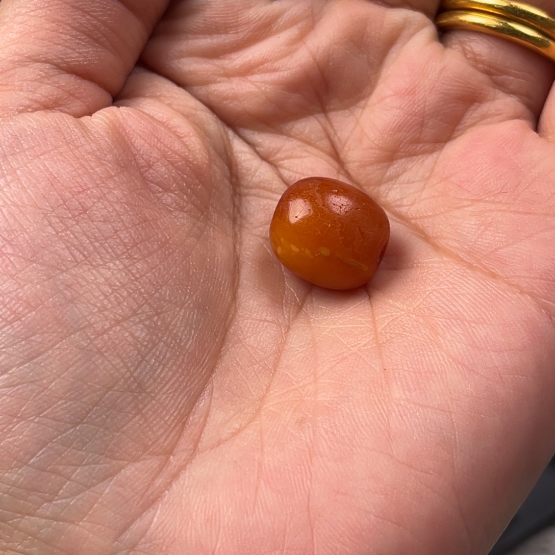 满***田蜜蜡未镶嵌颈饰老蜜蜡