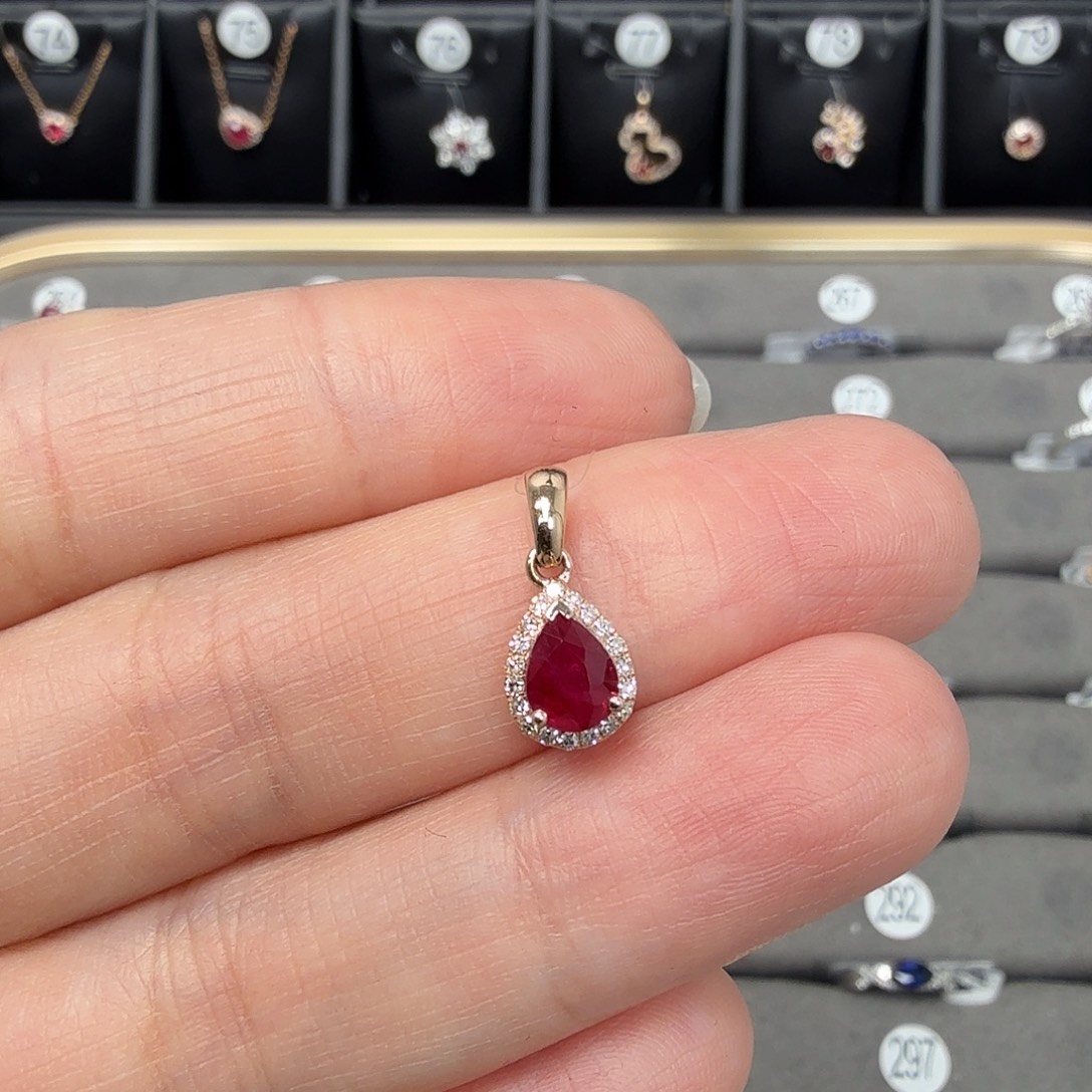吊坠(不含链)18K金镶嵌红宝石经典水滴0.49克拉