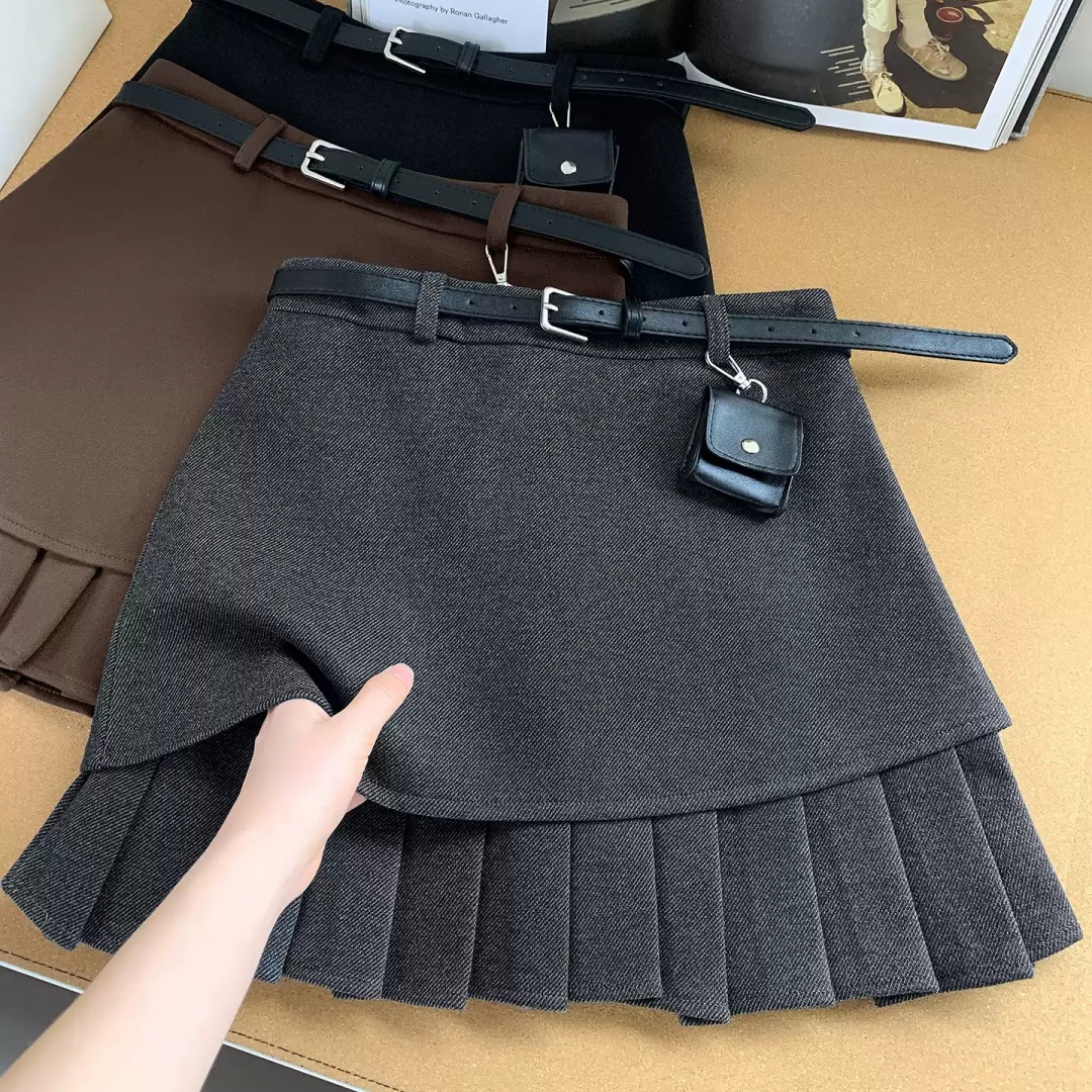 灰色百褶包臀毛呢短裙女2025秋冬季新梨形身材百搭显瘦气质半身裙