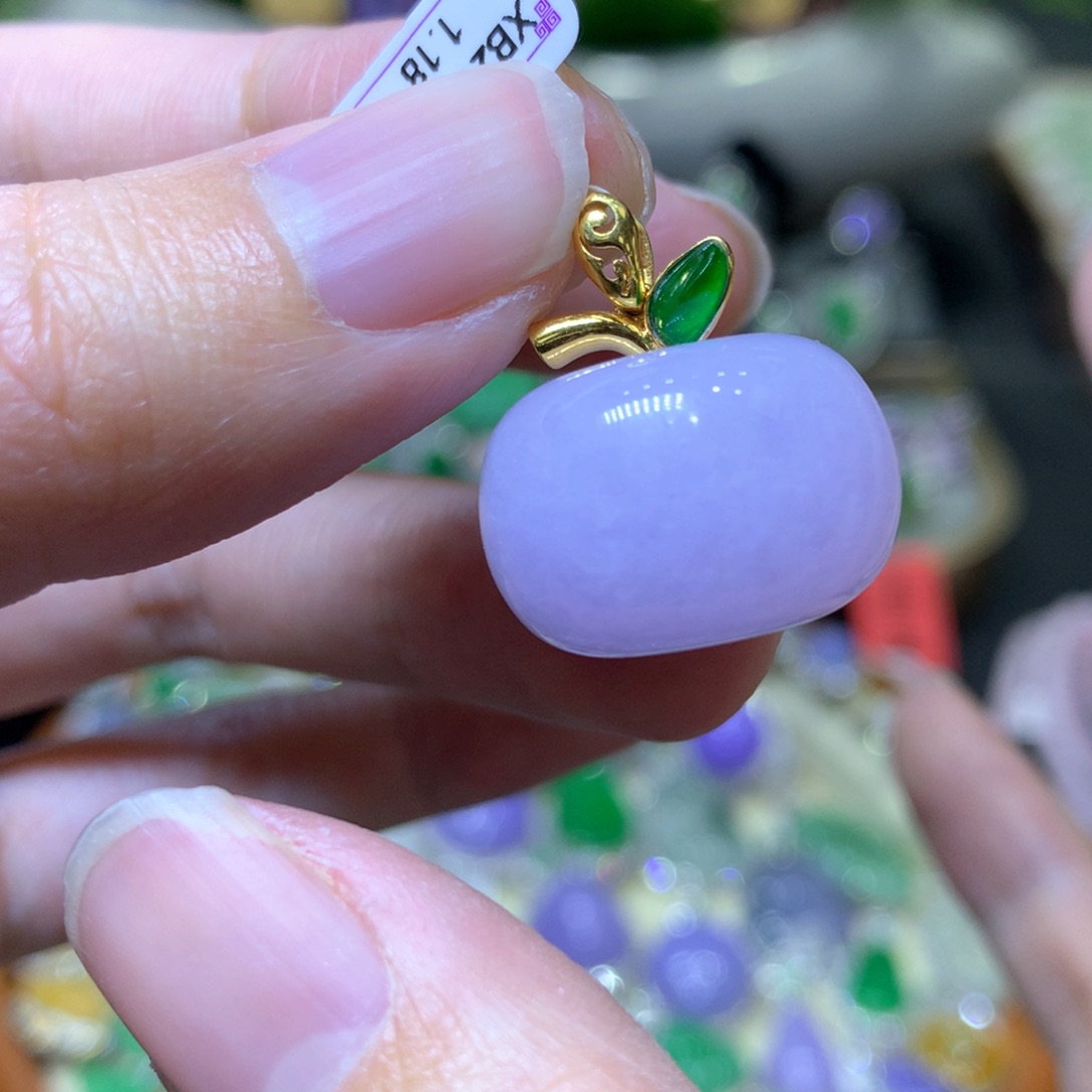 【闪购商品】翡翠颈饰18K金镶嵌翡翠吊坠项链