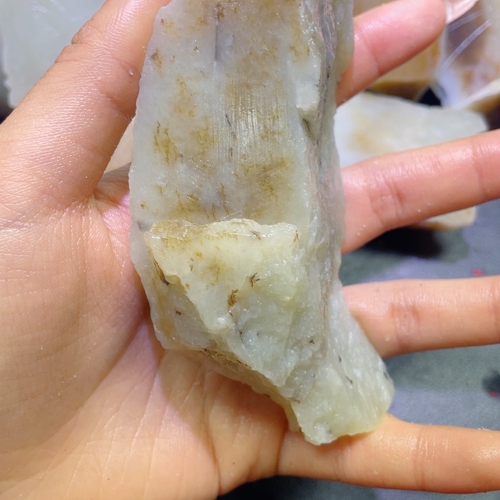 和田玉未镶嵌珠宝半成品