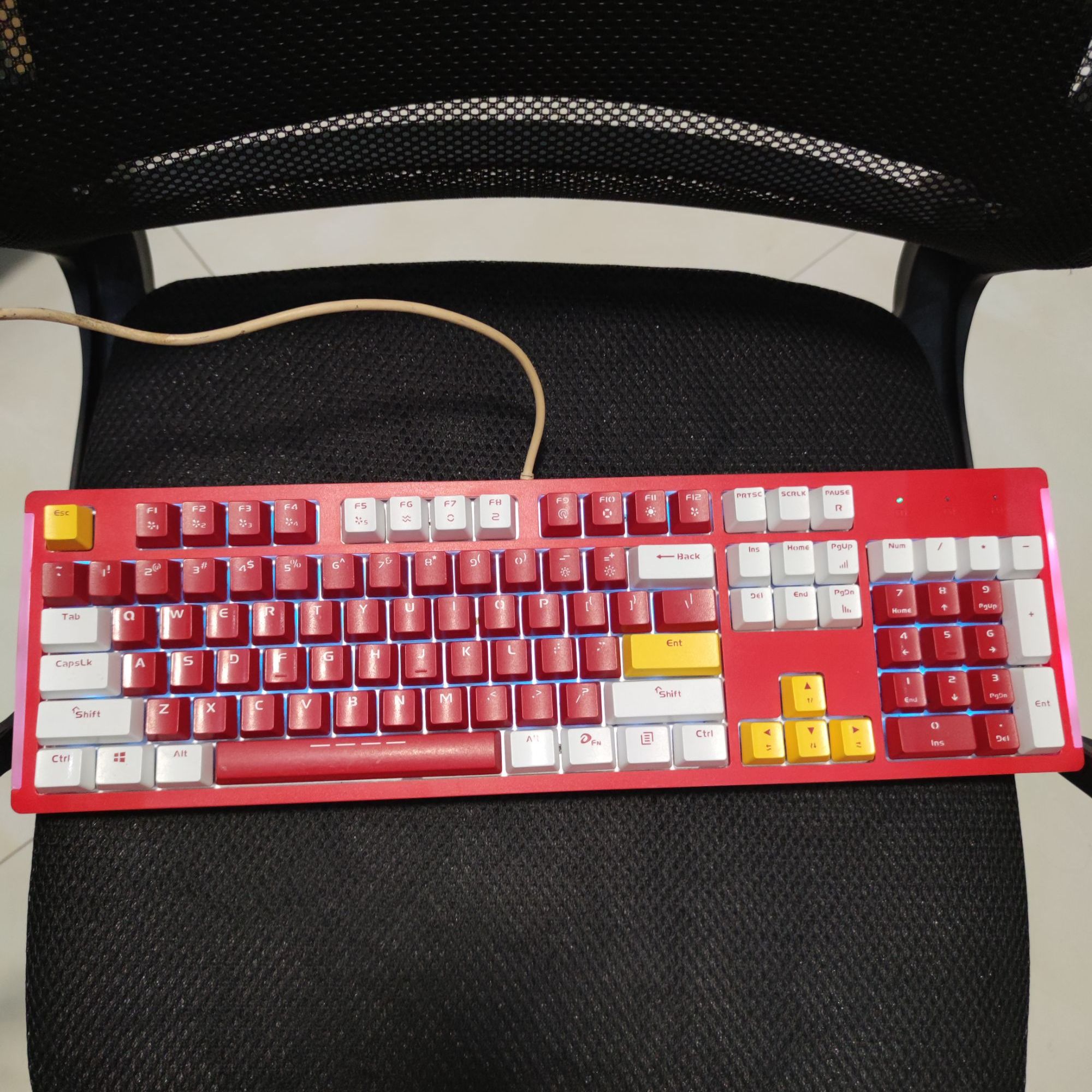 8新达尔优 ck520 机械键盘 游戏办公 网吧电竞酒店