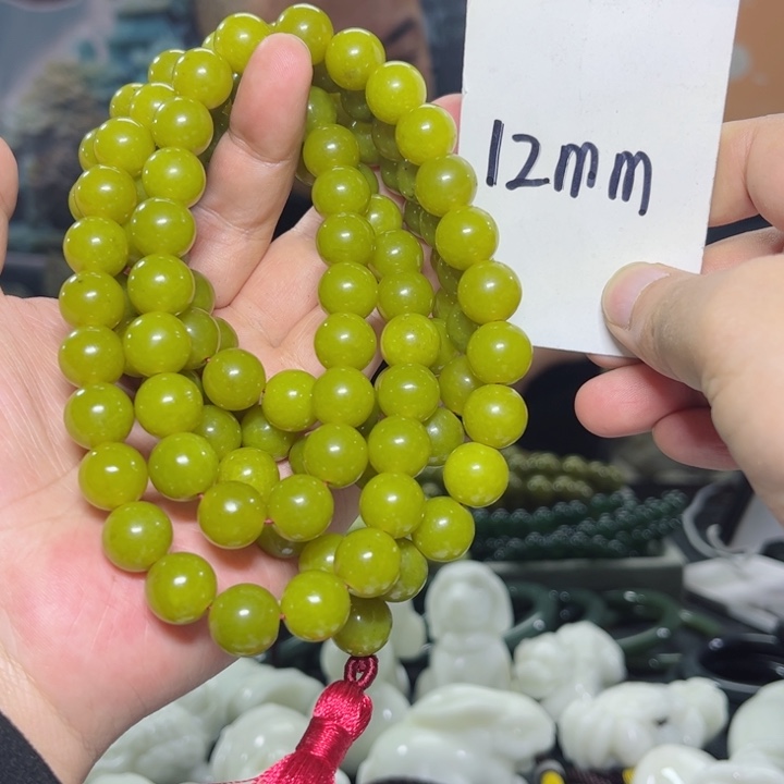 蛇纹石玉颈饰多样性发货未镶嵌