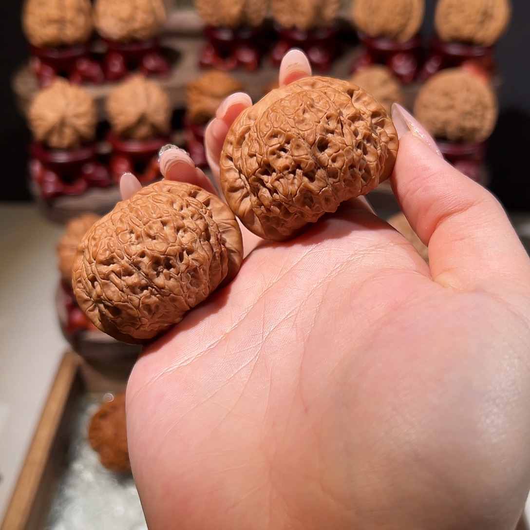 把件文玩核桃血麒麟