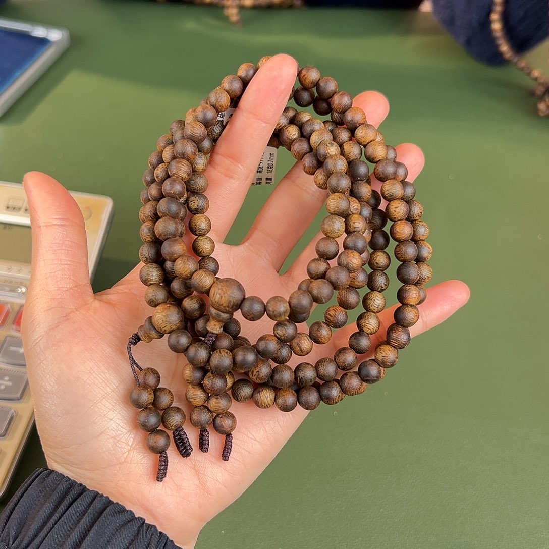 沉香手串乌身18克卡7多样性发一条