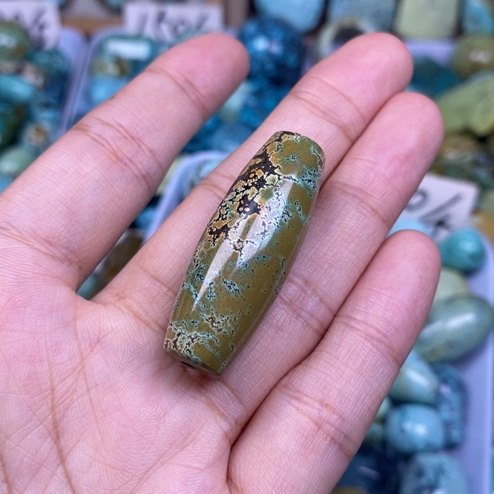 青***水未镶嵌绿松石颈饰