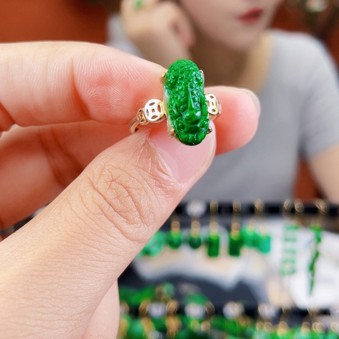 翡翠银S925镶嵌耳饰