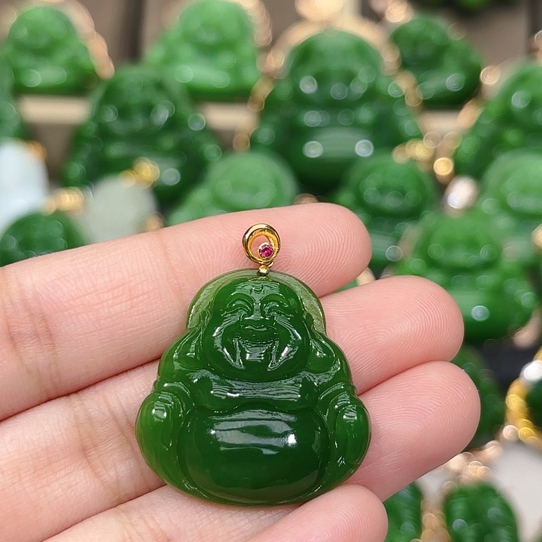 和田玉（碧玉）颈饰18K金镶嵌