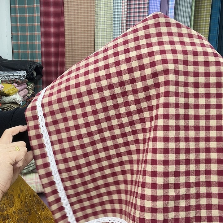 棉安哥拉红花边枕套