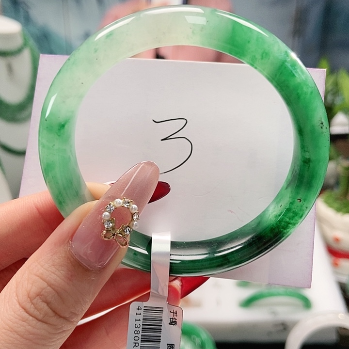 石英质玉手镯未镶嵌天然A货非洲翠手镯