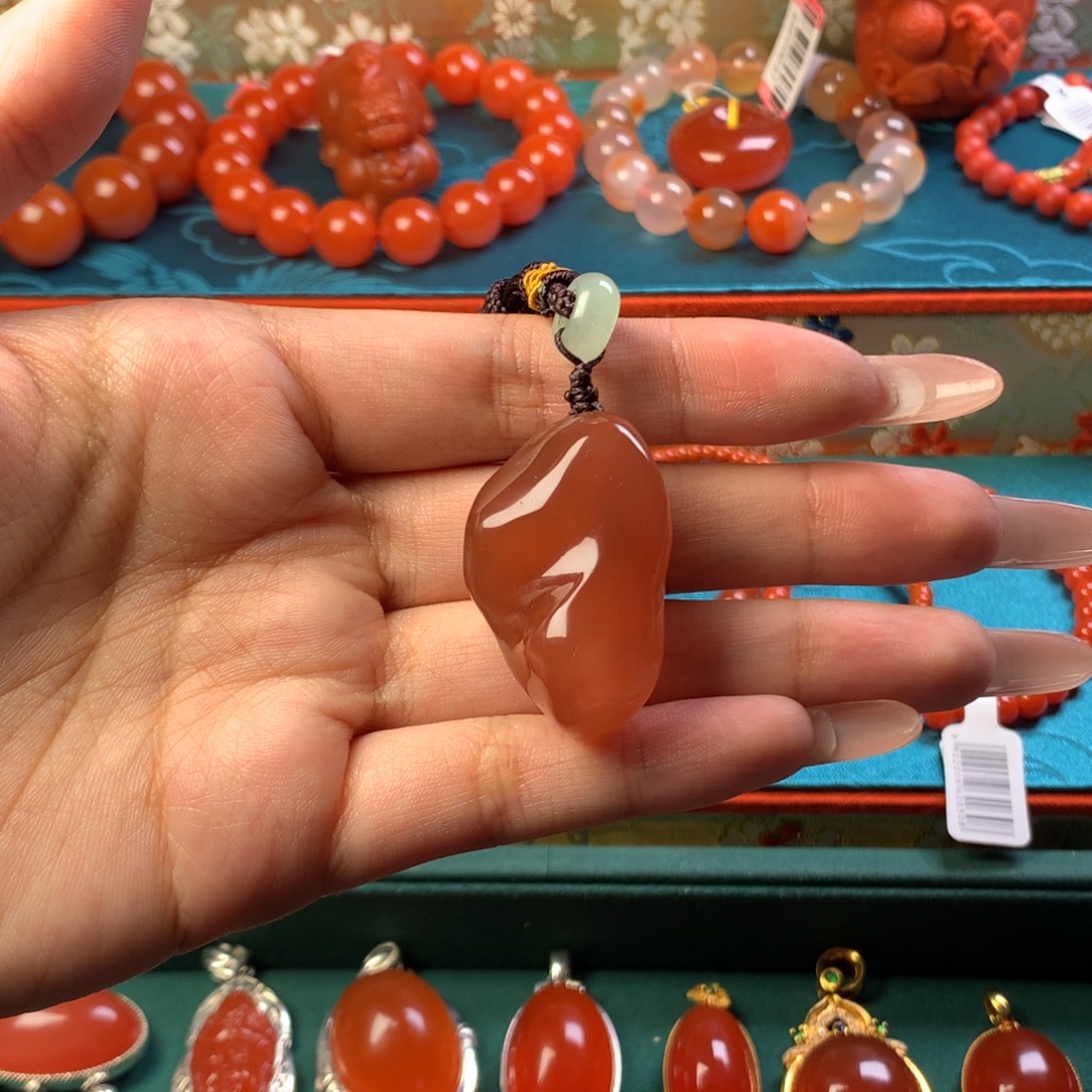 南红玛瑙合金吊坠(赠链)