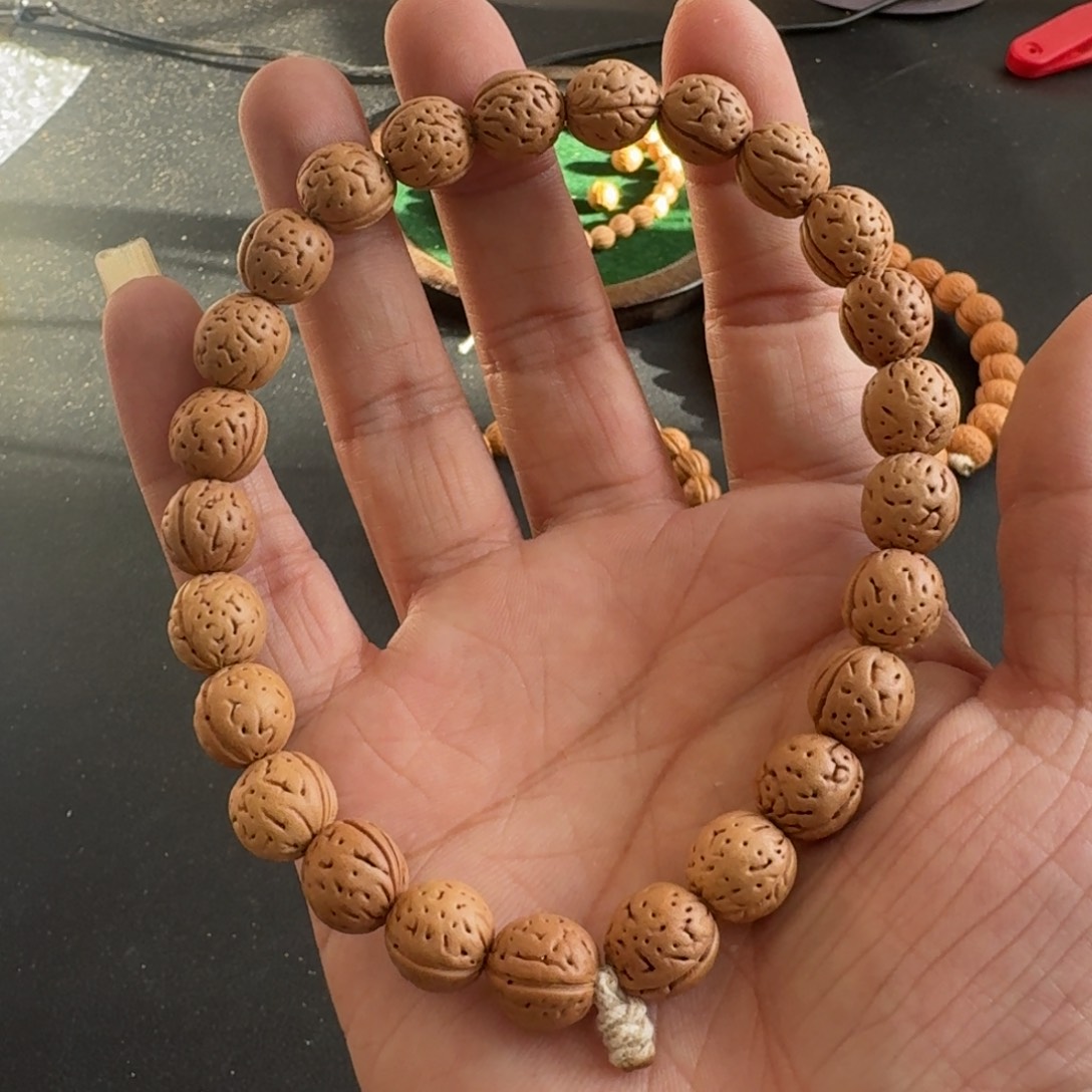 智***力小桃核手串60手串