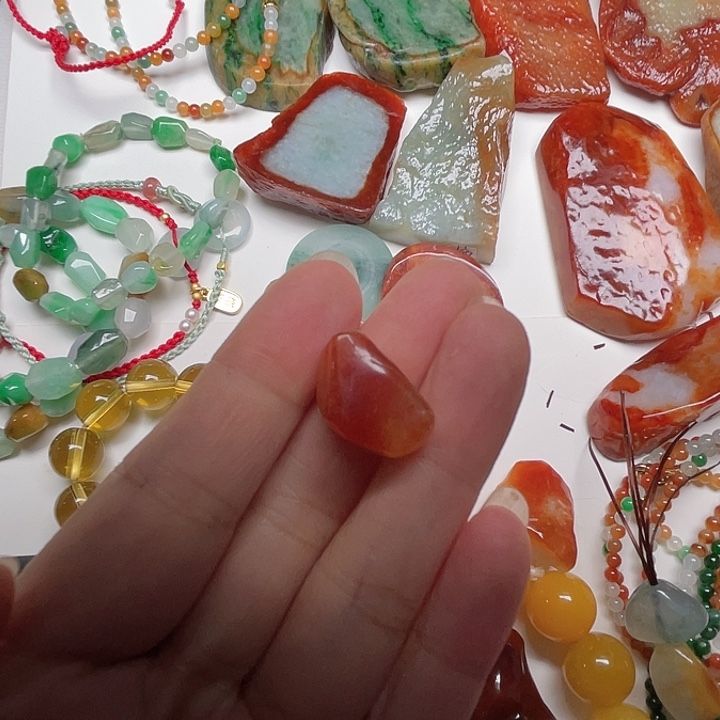 冬***日翡翠未镶嵌颈饰缅甸天然翡翠