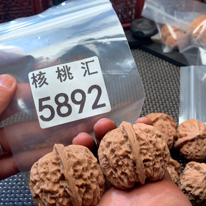 吊坠文玩核桃金麒麟