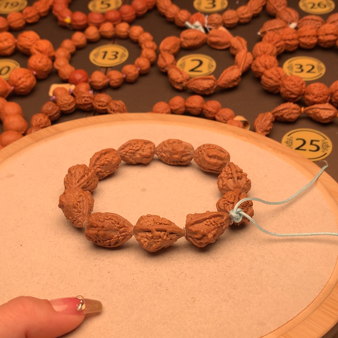 手串文玩核桃麒麟角