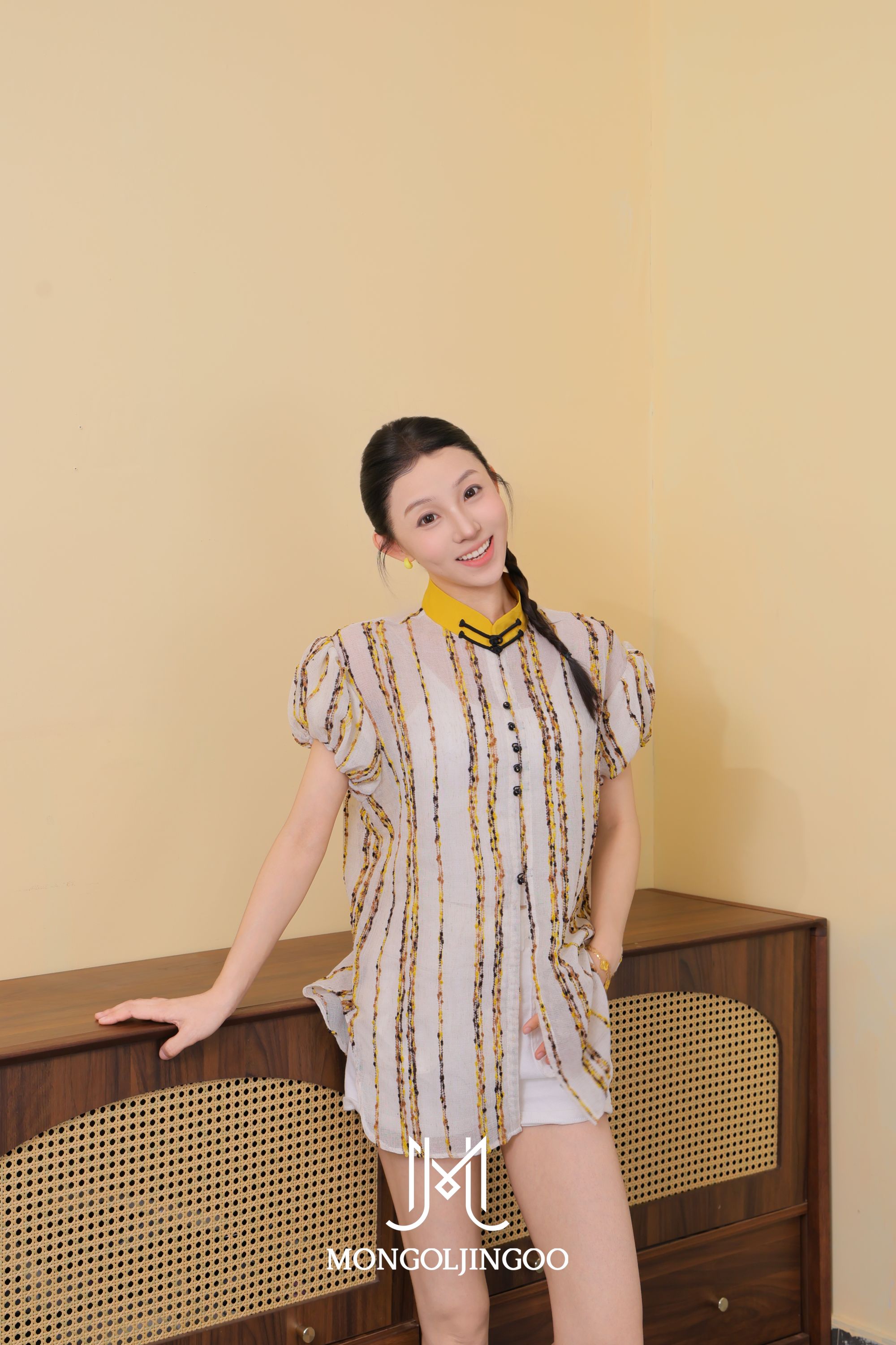 【奈金民族服饰】蒙氏小清新提花设计小衬衫