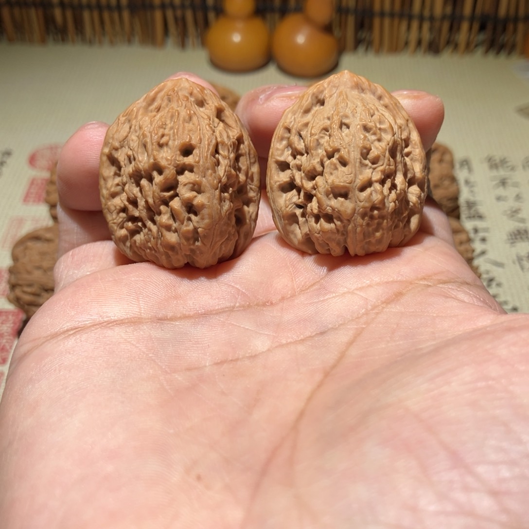 文玩核桃把件31尺全品高炮拉丝凹底涿鹿南疆石手捻