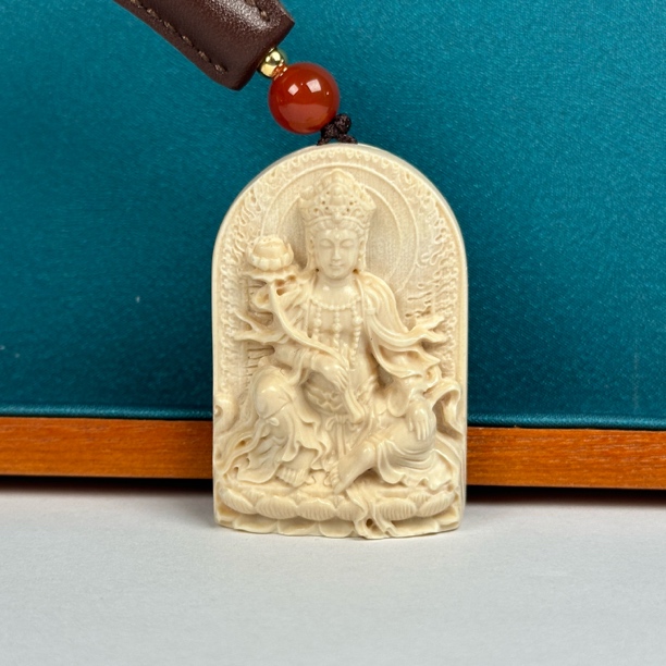 H7514天然猛犸牙 雕刻牌30*44*13mm一物一图 假一罚十