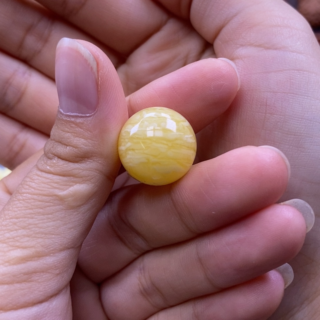 琥珀未镶嵌珠宝奇石17.5