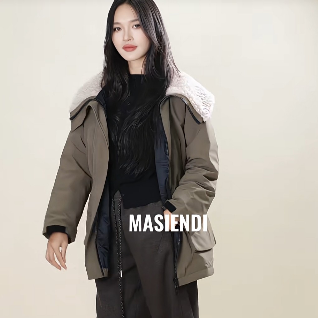 MASIENDI/玛丝恩迪冬季新款翻领羊卷毛设计中长款羽绒服430656