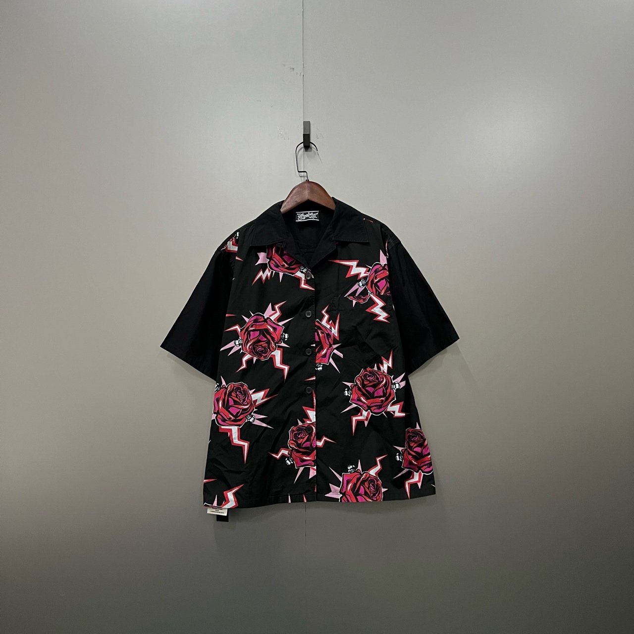 99新 Prada/普拉达 （ll） 玫瑰满印短袖衬衫 38码 501067
