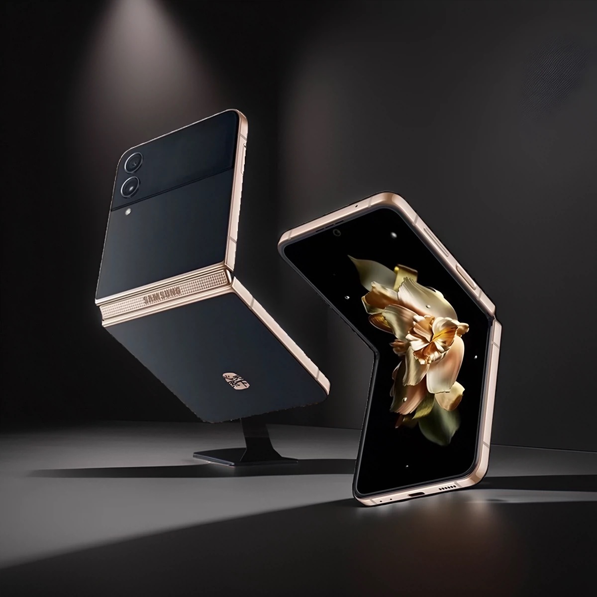 99新 Samsung/三星 极客优品通讯 三星w23flip折叠屏手机