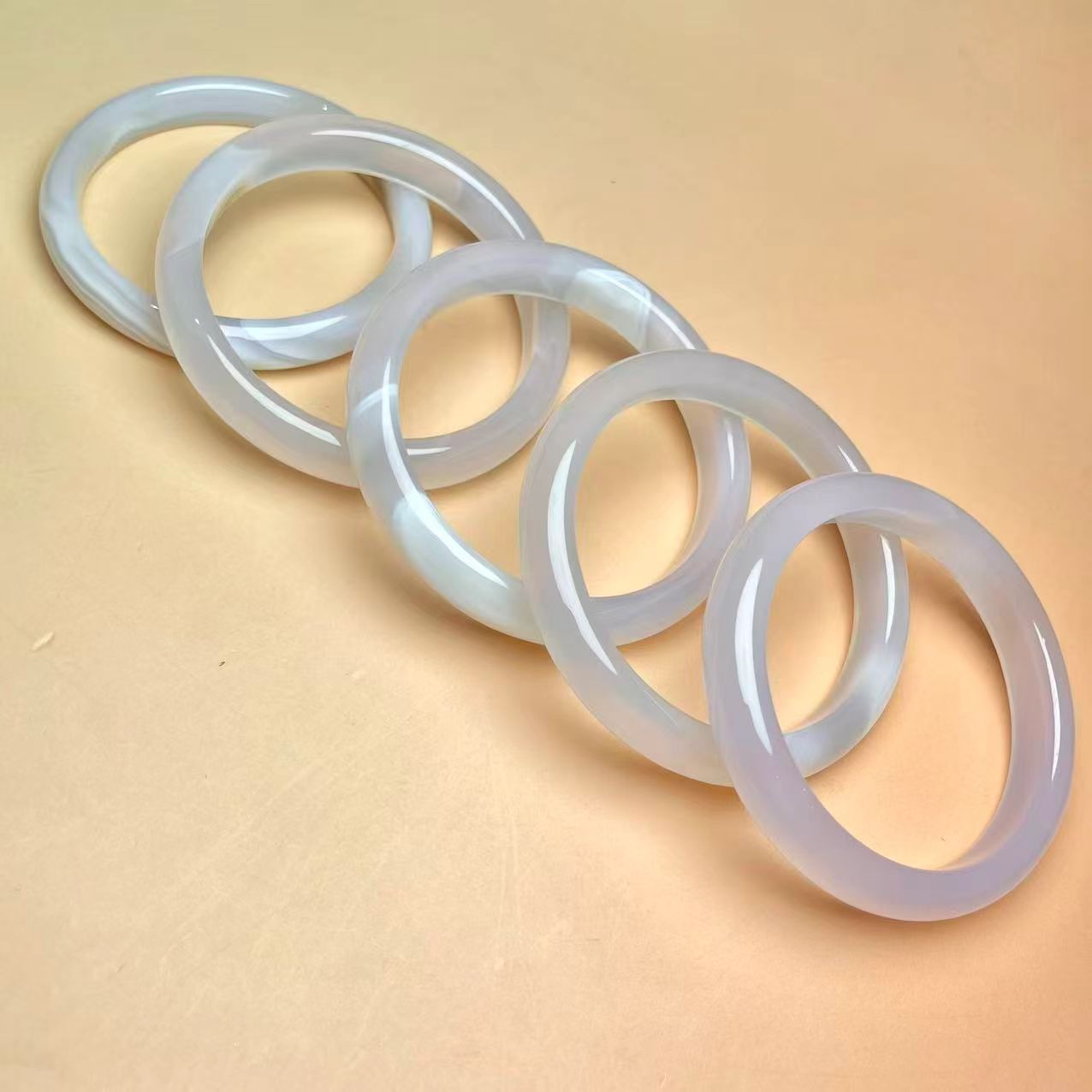 白月光玛瑙玉手镯多样性发货拍一发一