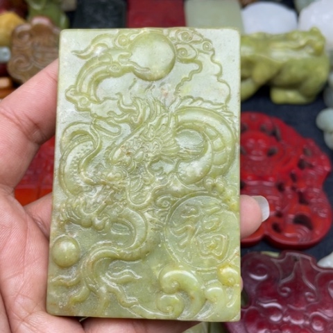 蛇纹石玉颈饰未镶嵌103