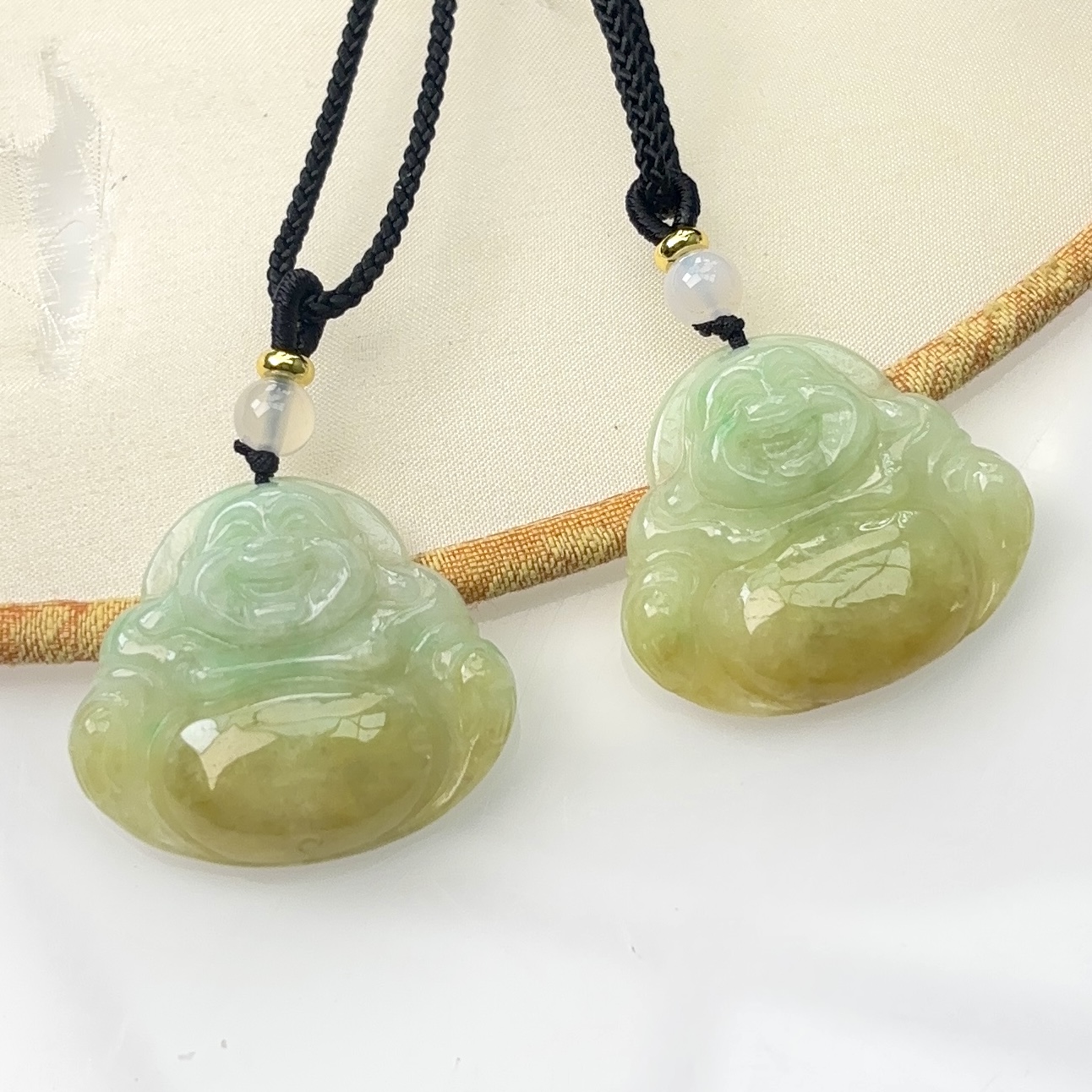 【秋姐家】天然A货黄翡佛公吊坠配编绳多样性发一件&1235147h