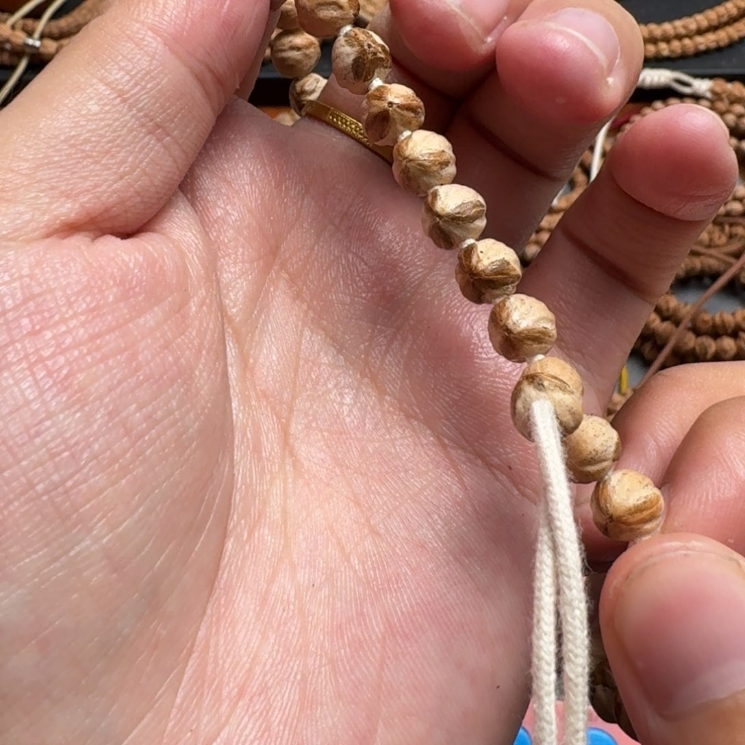 手串柏香籽/百香籽老*人39